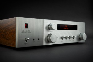 JBL SA750 한정판 네트워크 올인원 앰프 (JBL SA750 Integrated Amplifier and Streamer Limited Edition)